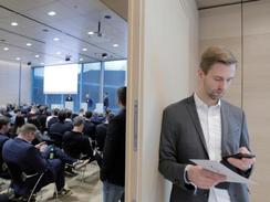 &quot;Deutschlands bekanntester Clubhouse-Moderator&quot; berichtet....